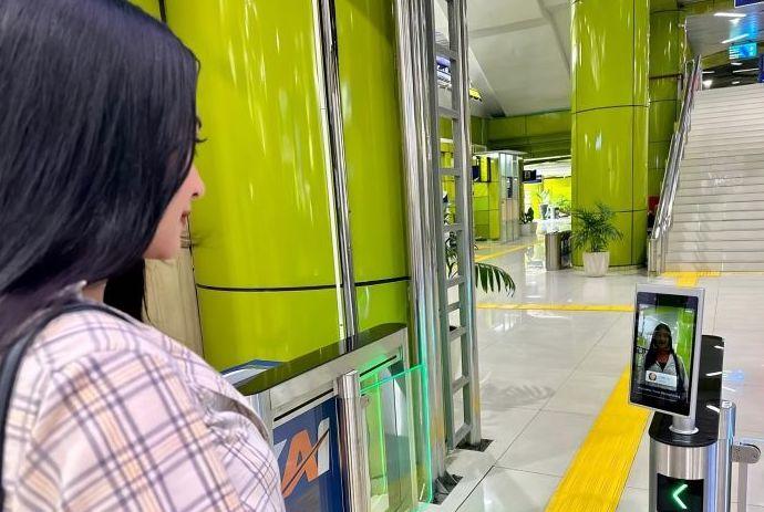 Mulai 1 September, Stasiun Gambir bakal Terapkan "Face Recognition Boarding"
