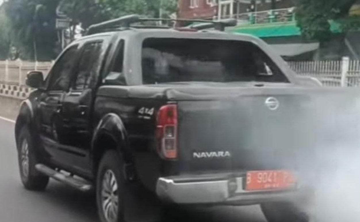 Terungkap! Mobil Pelat Merah Bikin Ngebul Jalan Mampang Ternyata Punya Pemprov DKI