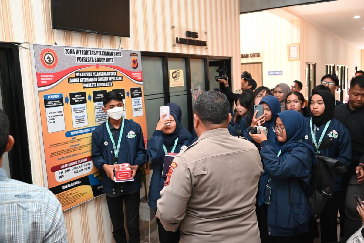 Parlemen Remaja Sambangi 3 Lembaga Penegak Hukum