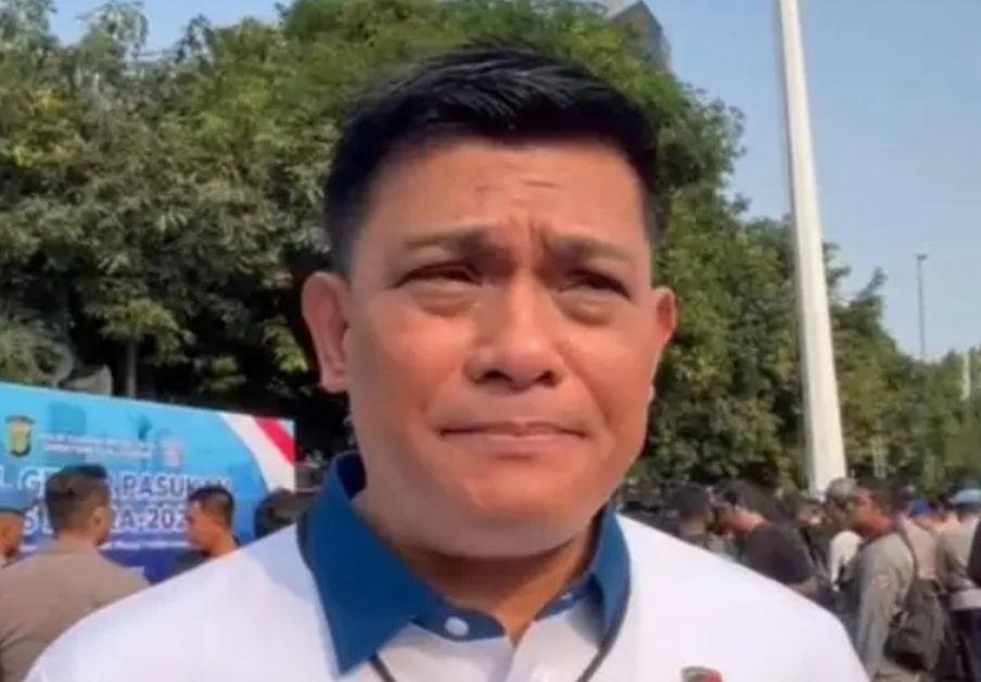 12 Pemeran Film Porno Langsung Dites Urine, Ini Alasannya