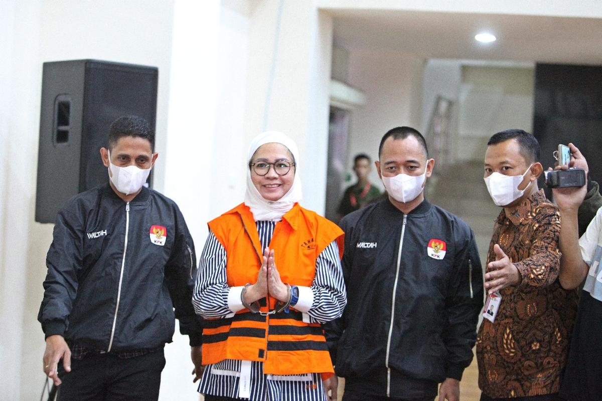 Karen Agustiawan Ditahan KPK Terkait Korupsi LNG di Pertamina
