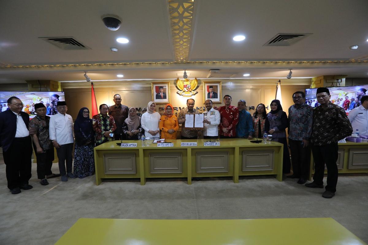 Rapat dengan Menkominfo, Komite I DPD RI Minta Situs Judi dan Asusila Diberantas Habis