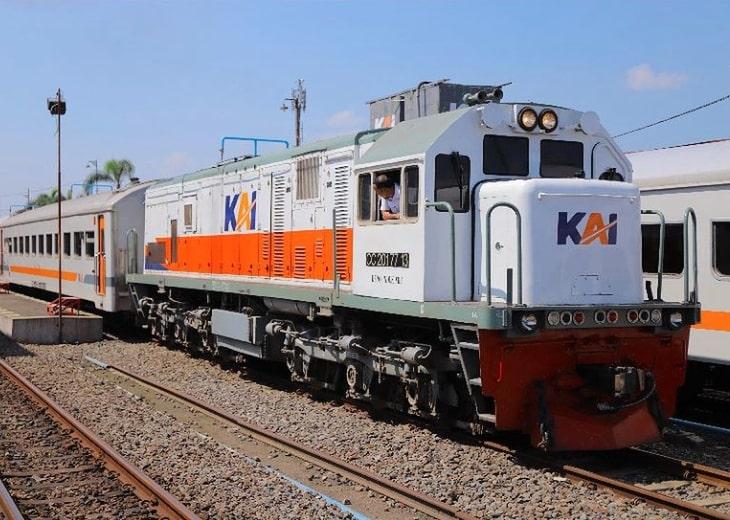 BPS Sebut WFH Berdampak pada Turunnya Pengguna Transportasi Kereta Api