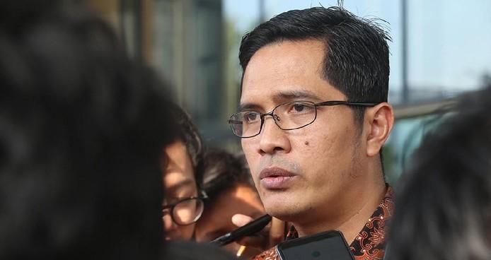 Resmi! Febri Diansyah Eks Jubir KPK Jadi Pengacara Tingkat Penyidikan Mentan
