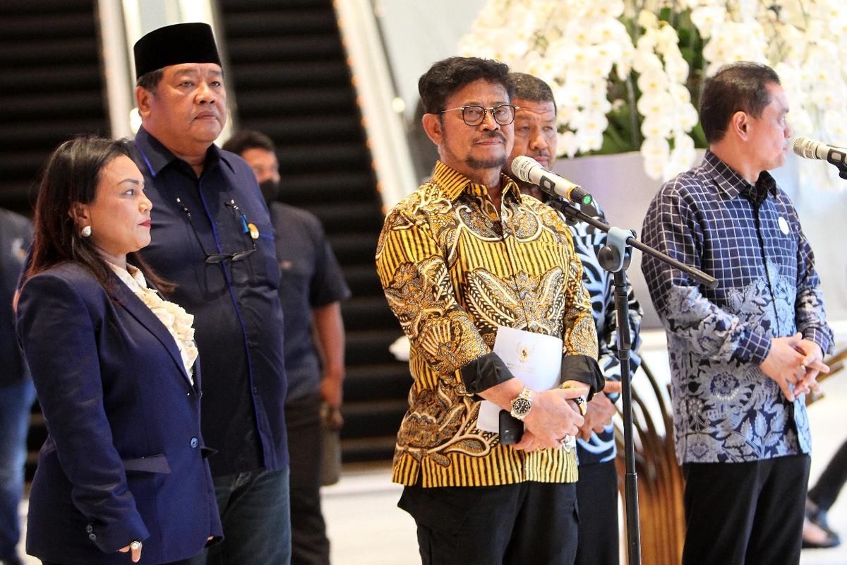 Potret Syahrul Yasin Limpo Gelar Konferensi Pers