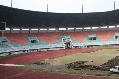 Penggantian Rumput Stadion Pakansari Makan Biaya Rp1,9 Miliar