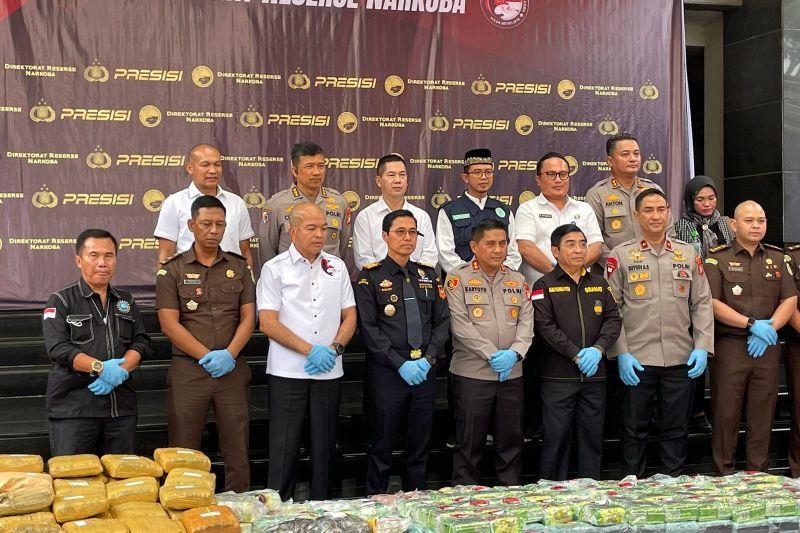 Diresnarkoba Polda Metro Jaya Ungkap Modus Baru Penyelundupan Sabu ke dalam Semir Sepatu
