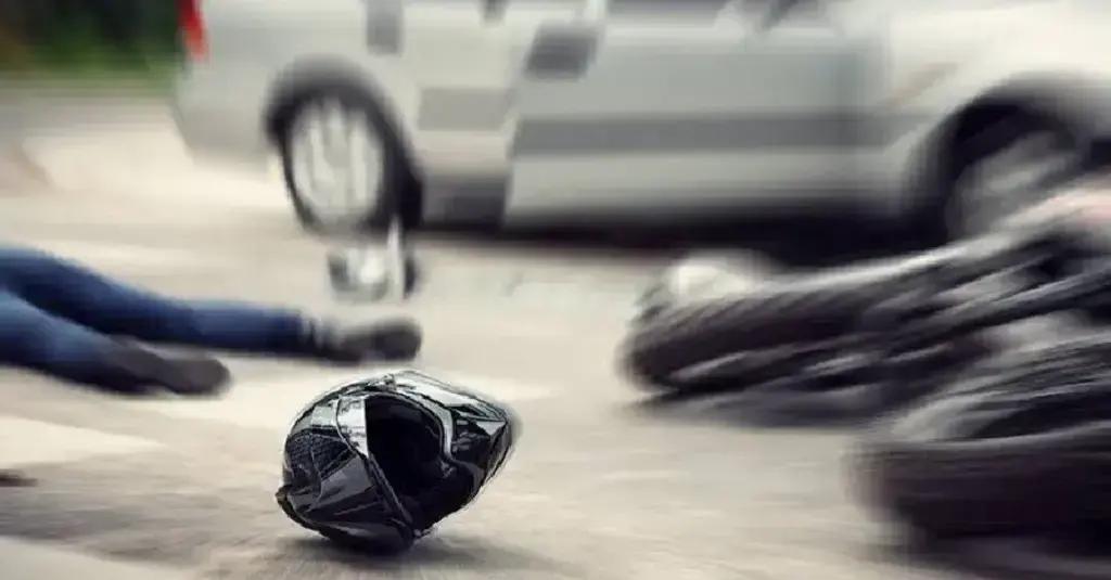 Pemotor Tewas usai Telindas Truk Tangki di Bogor