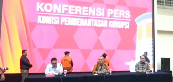 Usai Bernapas 24 Jam di Gedung KPK, SYL Resmi Pakai Rompi 'Shopee'