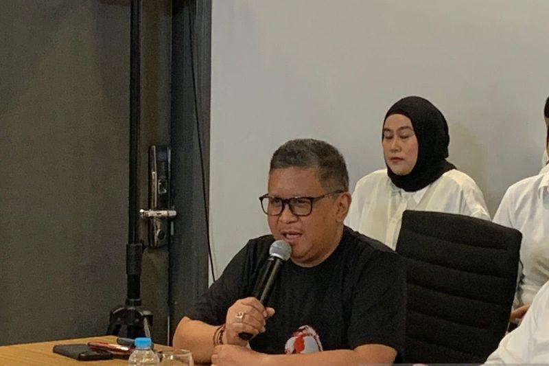 Hasto Sebut Ganjar Capres Satu-satunya yang Mau Tidur di Rumah Rakyat