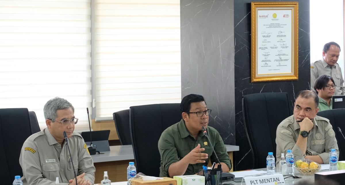 Hadiri Rakor Perunggasan, Plt. Mentan : Harus Hand in Hand dan Tumbuh Bersama