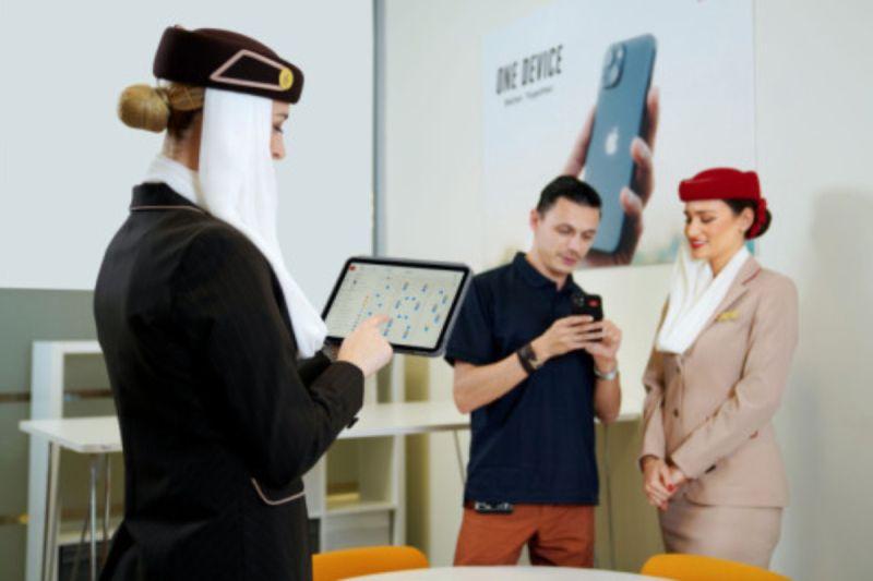 Emirates Habiskan Rp138 Miliar Belikan iPhone buat Puluhan Ribu Awak Kabin