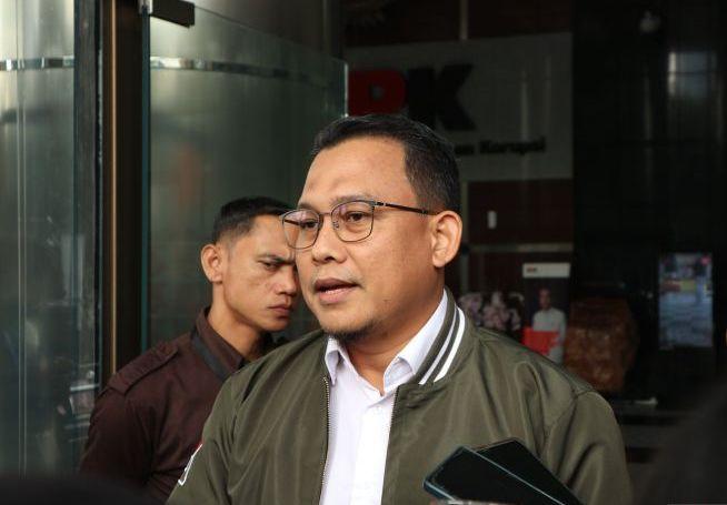 KPK Setor Rp12,3 Miliar Uang Rampasan dari Eks Wali Kota Bekasi Rahmat Effendi Cs