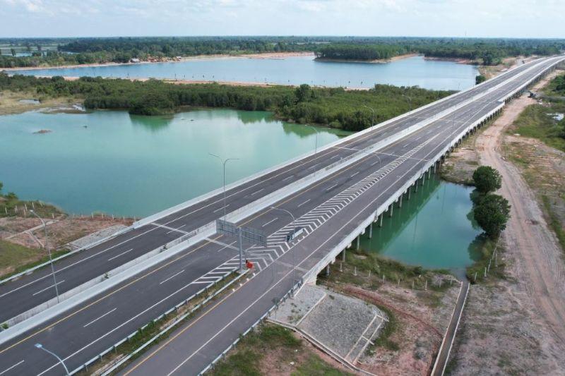 Diresmikan Jokowi, Tol Indralaya-Prabumulih Pangkas Waktu Tempuh Jadi 3,5 Jam
