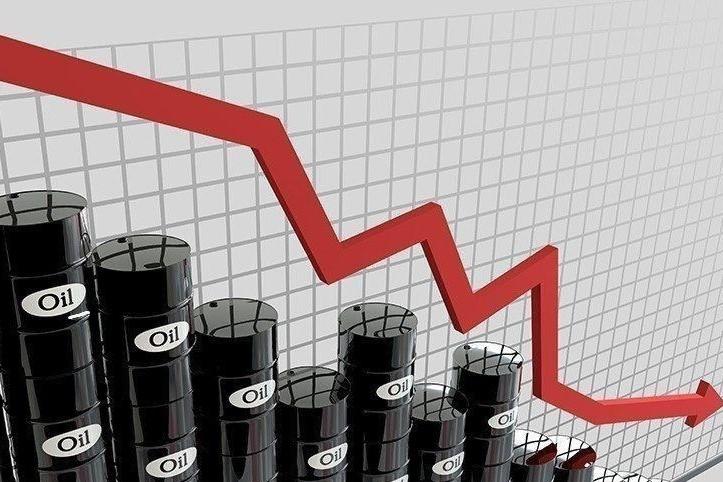 Penguatan Dolar AS Gerus Harga Minyak Buntut Kebijakan Suku Bunga Fed