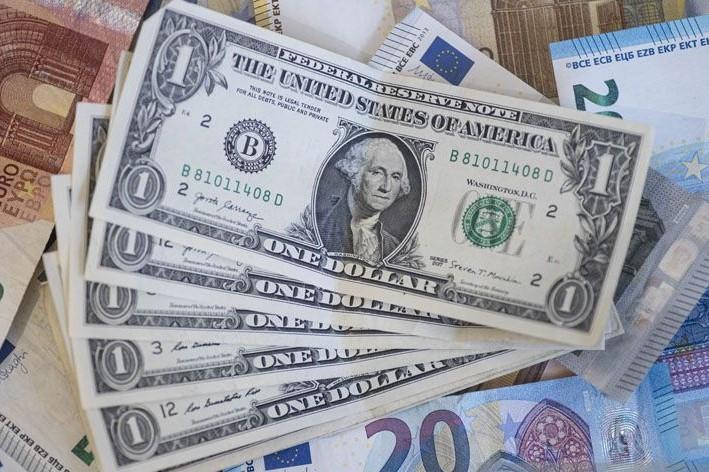 Sikap Dovish The Fed Paksa Dolar AS Mengalah