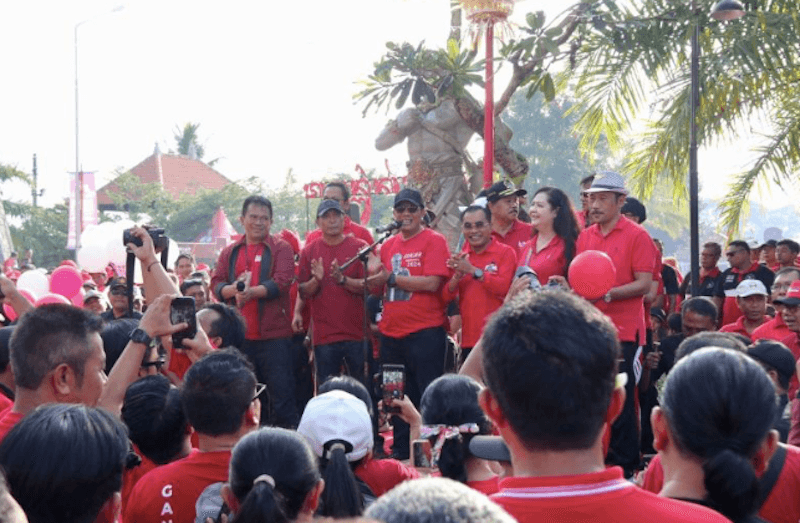 PDIP Tabanan Gelar Jalan Santai Bersama Warga Dukung Ganjar-Mahfud
