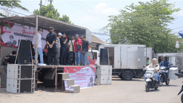 Bea Cukai Malang dan Banda Aceh Laksanakan Operasi Pasar untuk Berantas Rokok Ilegal