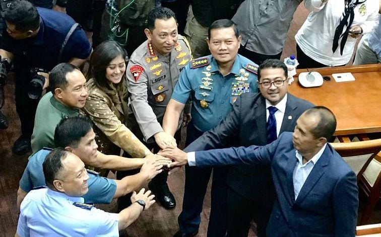 KSAD Tiba di DPR untuk Uji Kepatutan Diantar Panglima TNI dan Kapolri