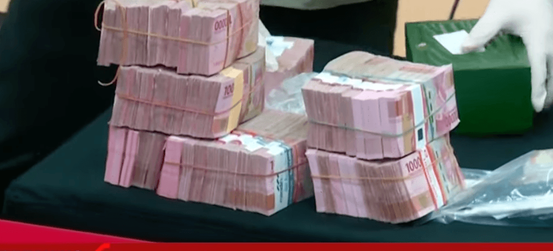 KPK Juga Sita Rp1,8 Miliar saat OTT Pj Bupati Sorong Yan Piet Mosso