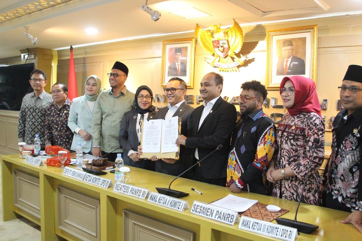 Komite I DPD RI Terus Perjuangkan Tenaga Honorer Diangkat PPPK