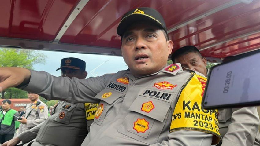 Kapolda Metro Jaya Sambangi Bareskrim Polri saat Firli Bahuri Diperiksa