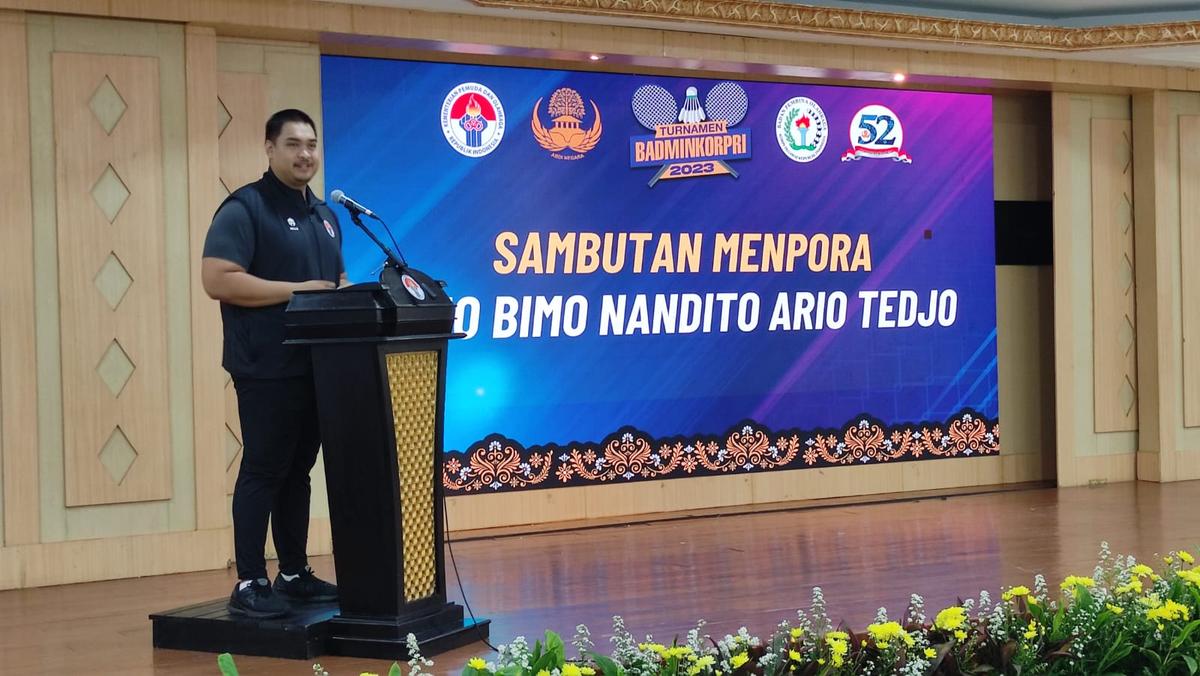 Jalin Silaturahmi, Kemenpora Buka Pertandingan Bulutangkis Seluruh Pegawai KORPRI