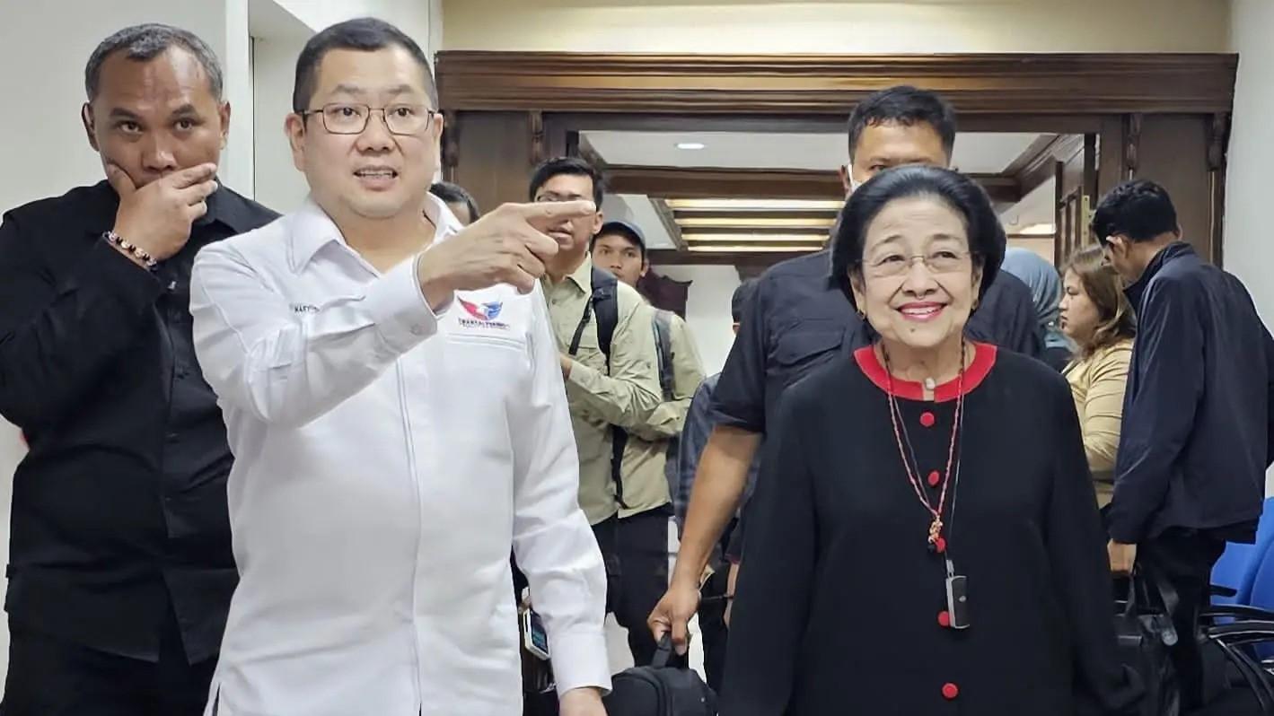 Senyum Megawati untuk Hary Tanoe Iringi Rapat TPN Ganjar-Mahfud di Gedung High End