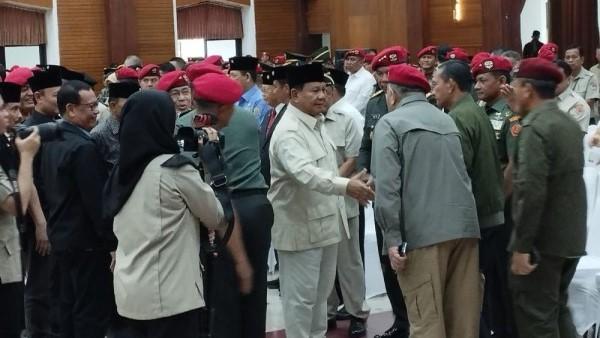 Menhan Prabowo Beri Penghormatan Terakhir kepada Jenazah Doni Monardo