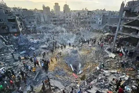 Korban Tewas Serangan Israel di Gaza Capai 17.200 Orang