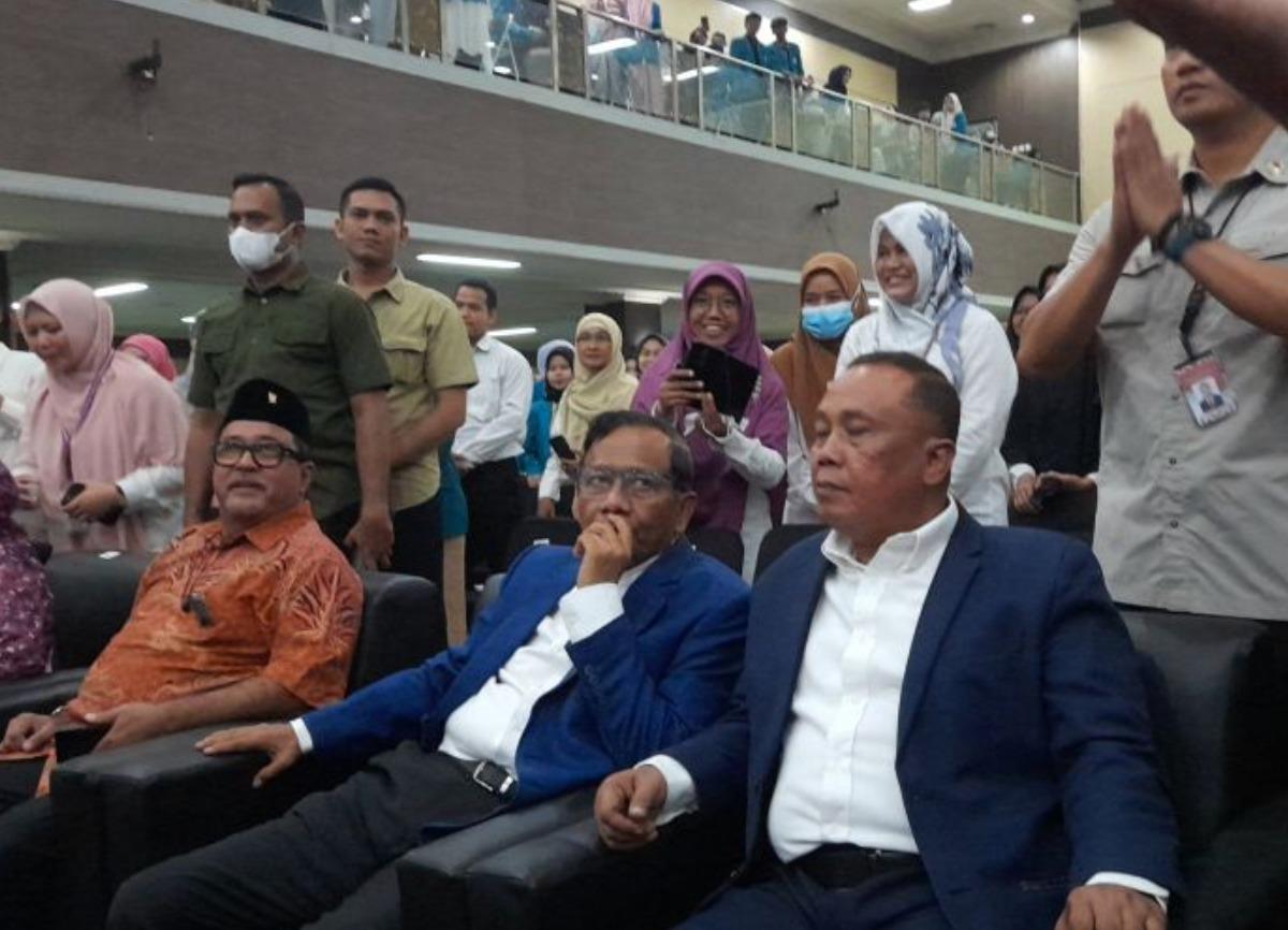 Menkopolhukam Mahfud MD Hadiri Seminar, 274 Polisi Serang Berjaga-jaga di Lokasi