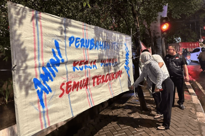 Timnas AMIN Pasrah APK Banyak Dicopot