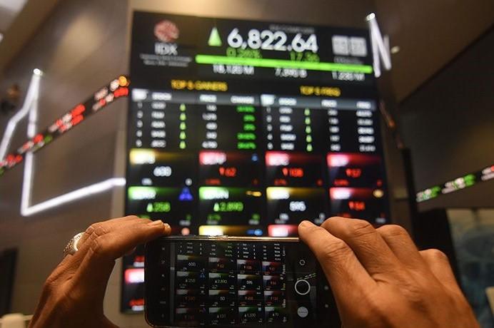 Rapat Moneter BI Dimulai, Laju IHSG Diprediksi Merangsek Naik