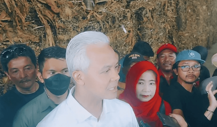 Capres Ganjar Janji Giatkan Riset Hilirisasi Tembakau Selain untuk Rokok