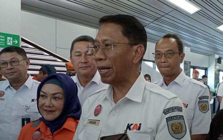 Dirut KAI Ungkap Volume Penumpang Angkutan Natal Naik Hampir 20 Persen