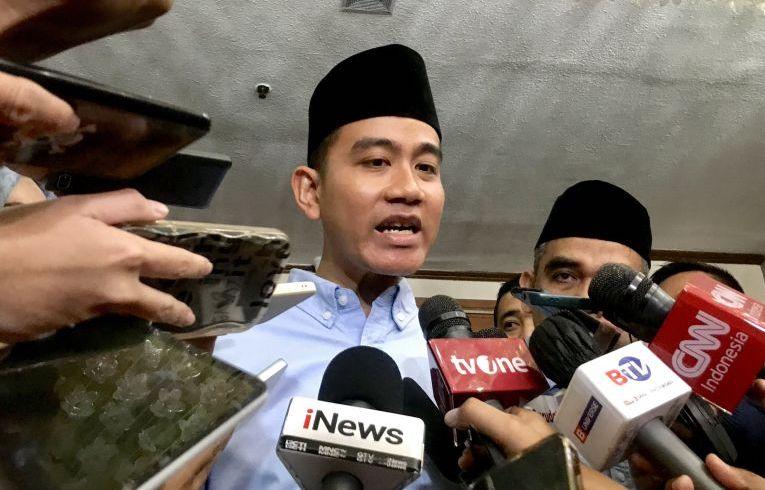 Selepas Jam Kerja, Gibran Terbang ke Kupang