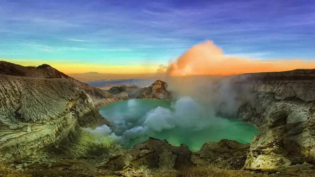 Tawan Wisata Alam Kawah Ijen Ditutup Sementara Mulai Besok