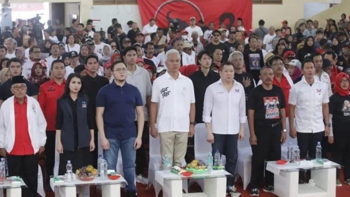 Ganjar-Mahfud Dapat 'Suntikan' Dukungan dari Asosiasi Pedagang Mie Bakso Nusantara