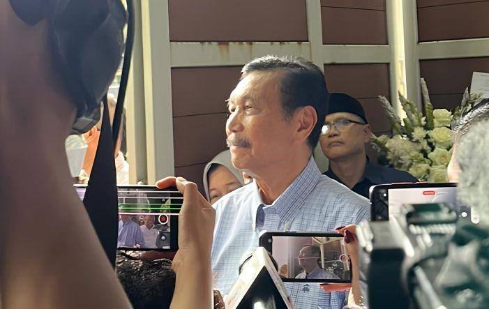 Menko Luhut Hormati Rizal Ramli Meski Sering Silang Pendapat