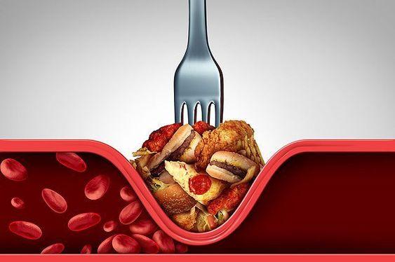 Sering Konsumsi Mi Instan, Pemuda 20 Tahun Idap Kolesterol dan Serangan Jantung