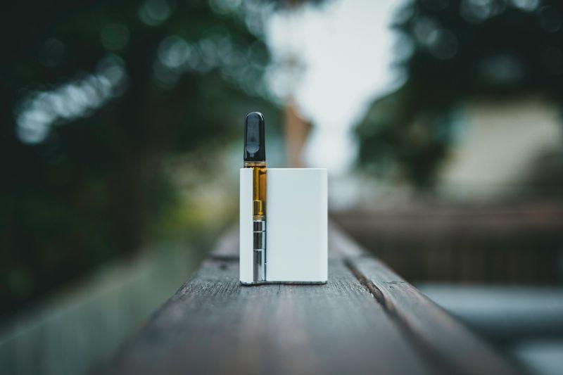 Tak Penuhi Syarat Modalitas Berhenti Merokok, Vape Justru Tambah Penyakit Paru