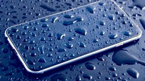 Begini Cara Mengeluarkan Air dari HP Android