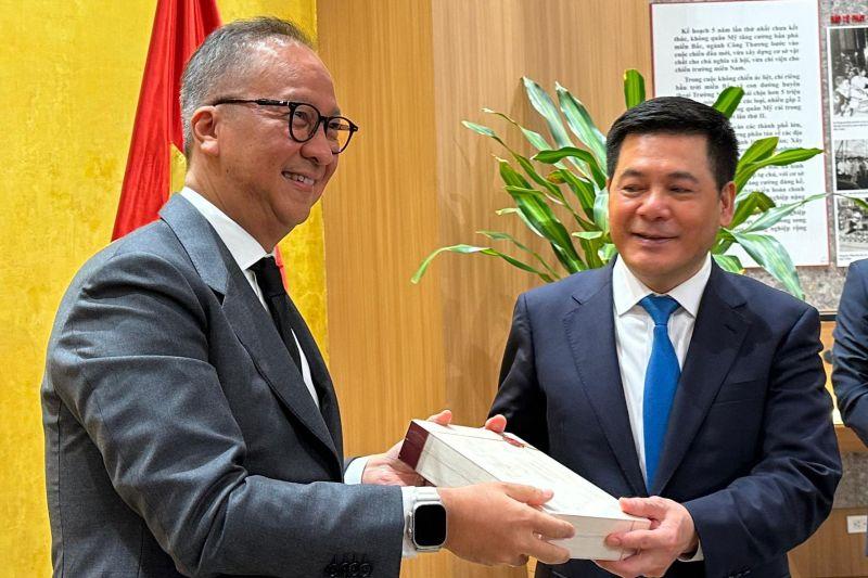 Kembangkan Kendaraan Listrik, Menteri Agus Rangkul Vietnam