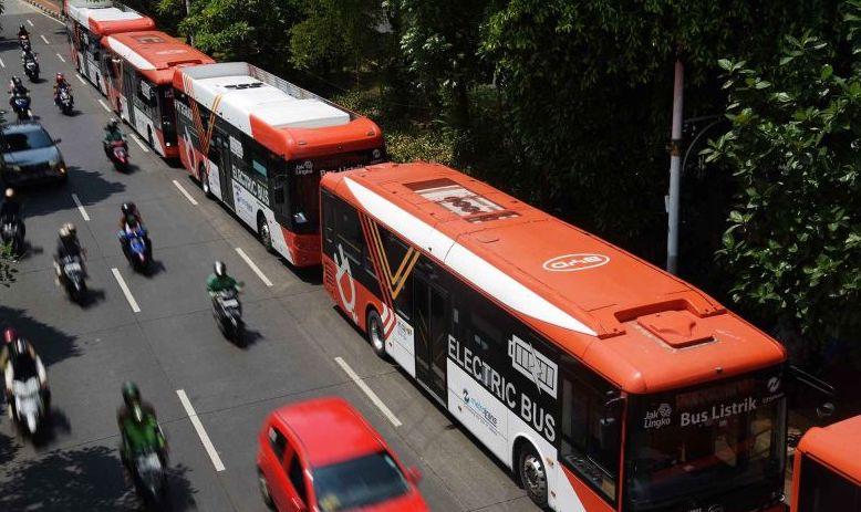 Wow Rekor! 280 Juta Orang Naik TransJakarta pada 2023