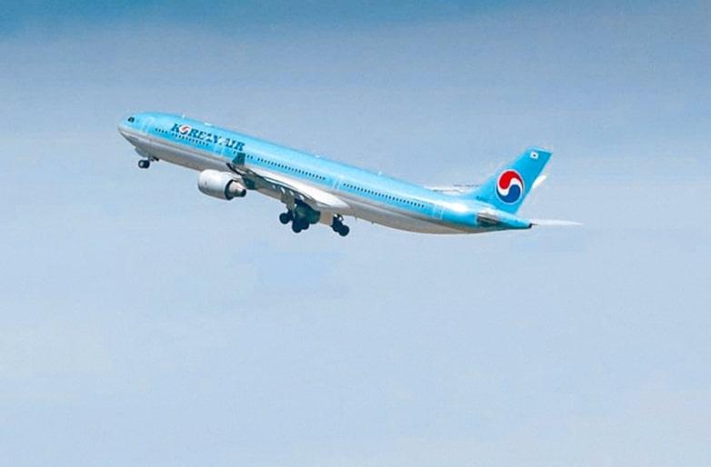 Pesawat Korean Air dan Cathay Pacific Tabrakan di Bandara Hokkaido, Tidak Ada Korban Jiwa