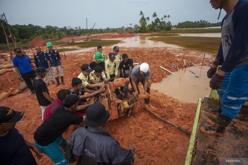 Siapapun Presiden Terpilih, Akademisi Minta Hentikan Pertambangan di Pulau Kecil