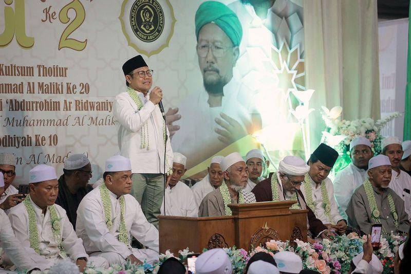 Cak Imin Laporkan Perjuangan AMIN ke Kiai Thoifur di Pesantren Daarut Tauhid