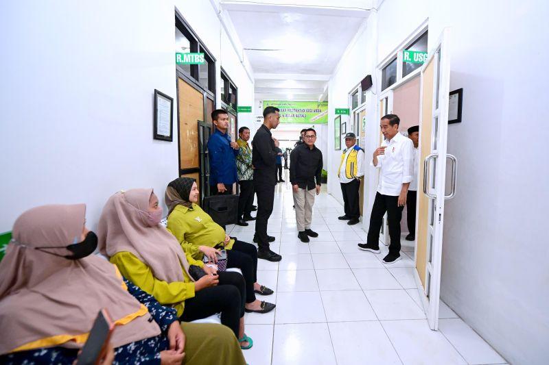 Jokowi Pastikan Tiap Puskesmas Miliki Alat USG Kehamilan
