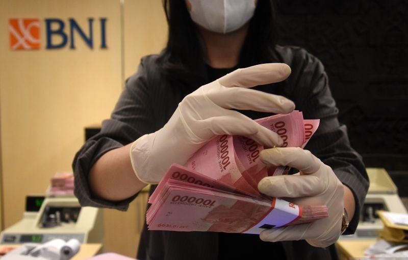 Ekspektasi Turun Suku Bunga AS Ambyar Bikin Rupiah Lesu Darah