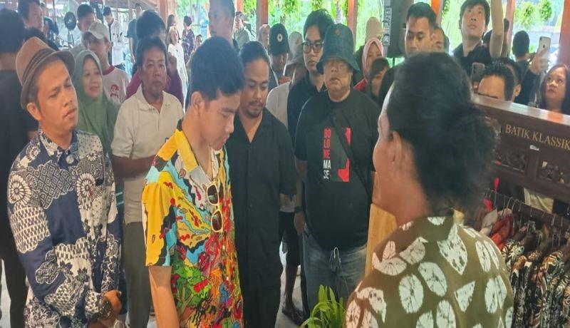 Gibran Tampung Aspirasi Warga untuk Bahan Prabowo di Debat Kelima
